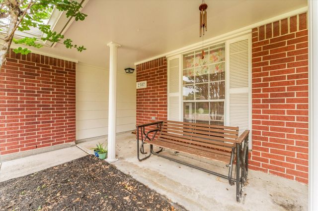 2307 Old Oak Lane, Houston, TX 77339