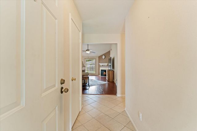 2307 Old Oak Lane, Houston, TX 77339