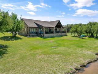 7033 W Hells Gate Drive, Strawn, TX 76475