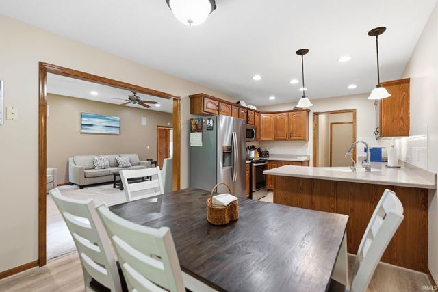13202 Winding Vine Run, Fort Wayne, IN 46845