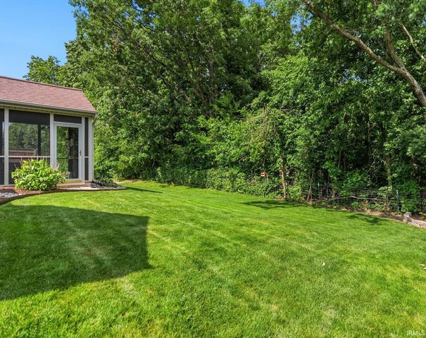 13202 Winding Vine Run, Fort Wayne, IN 46845