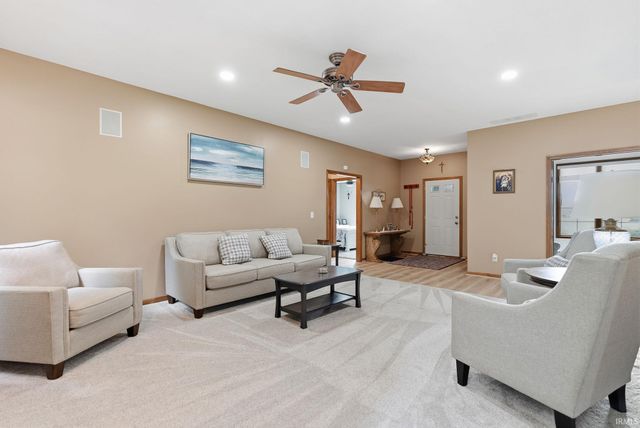13202 Winding Vine Run, Fort Wayne, IN 46845