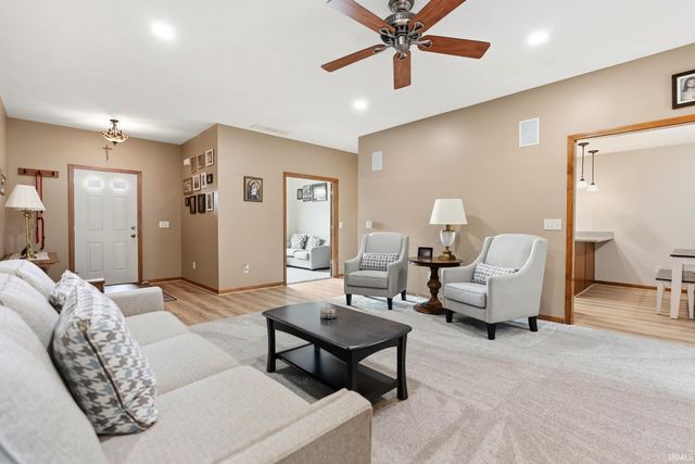 13202 Winding Vine Run, Fort Wayne, IN 46845