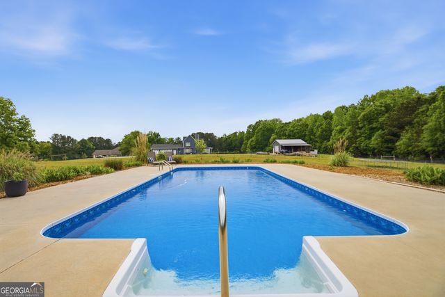 404 Line Creek Road, Senoia, GA 30276