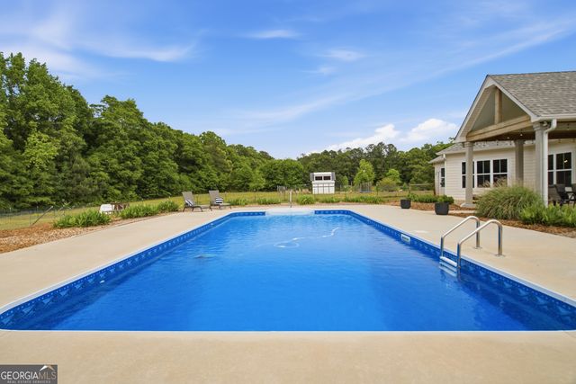 404 Line Creek Road, Senoia, GA 30276