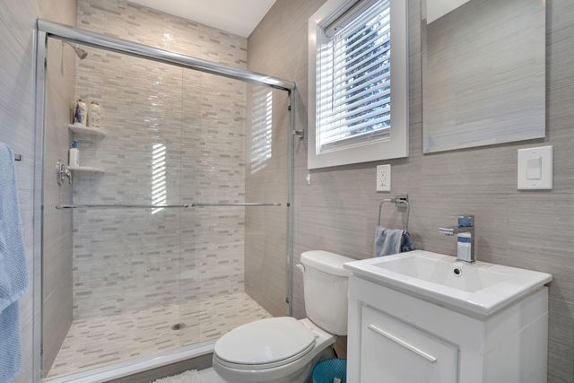 98 Hollywood Avenue, West Long Branch, NJ 07764