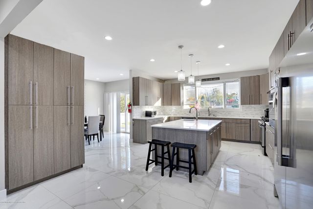 98 Hollywood Avenue, West Long Branch, NJ 07764