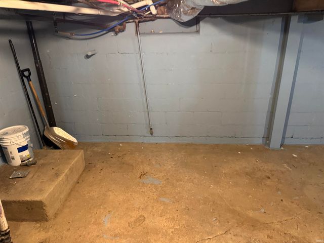 226 E 16th Street, Muncie, IN 47302