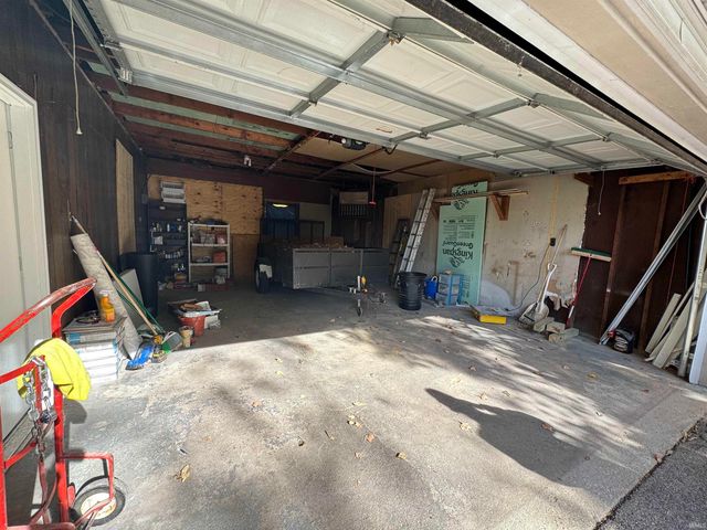 226 E 16th Street, Muncie, IN 47302