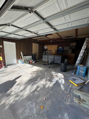 226 E 16th Street, Muncie, IN 47302