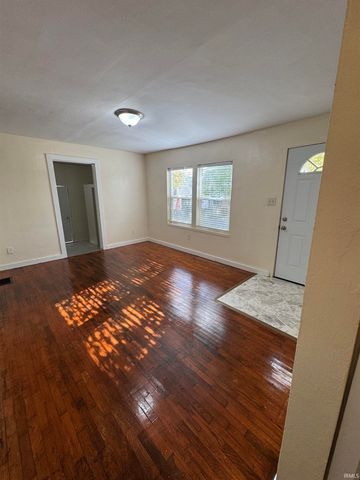 226 E 16th Street, Muncie, IN 47302