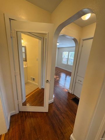 226 E 16th Street, Muncie, IN 47302