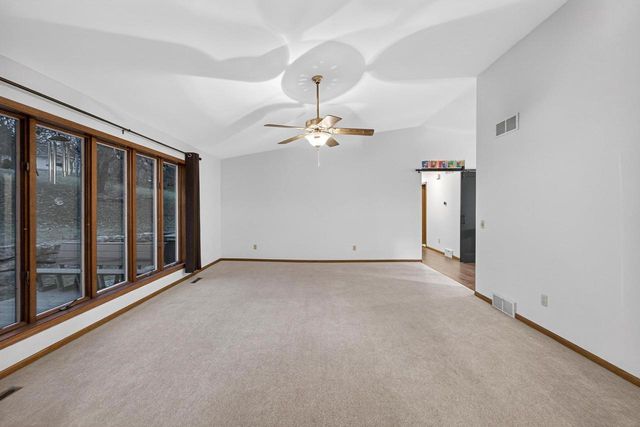 107 Ravine Road, Mount Horeb, WI 53572