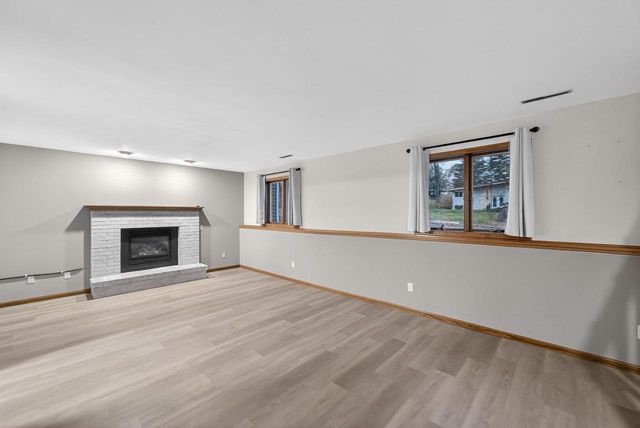 107 Ravine Road, Mount Horeb, WI 53572