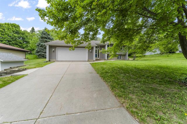 107 Ravine Road, Mount Horeb, WI 53572