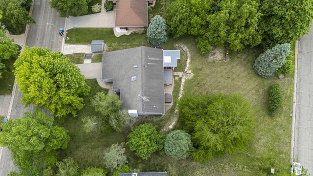 107 Ravine Road, Mount Horeb, WI 53572