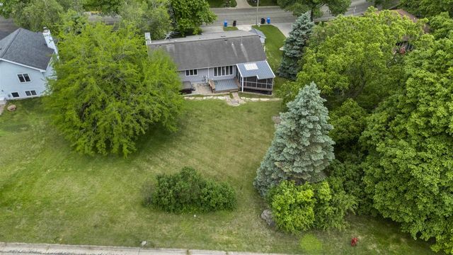 107 Ravine Road, Mount Horeb, WI 53572