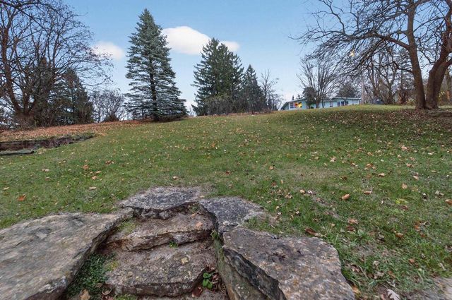 107 Ravine Road, Mount Horeb, WI 53572