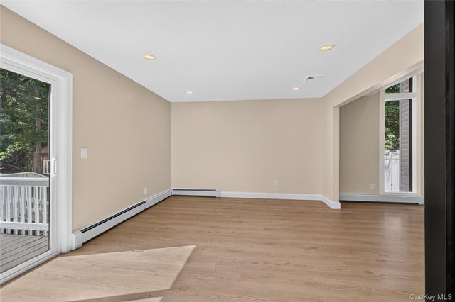 96 Chestnut Street, Mount Sinai, NY 11766
