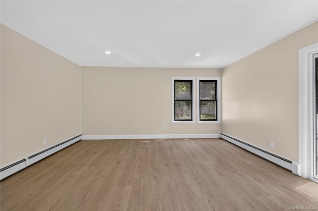 96 Chestnut Street, Mount Sinai, NY 11766