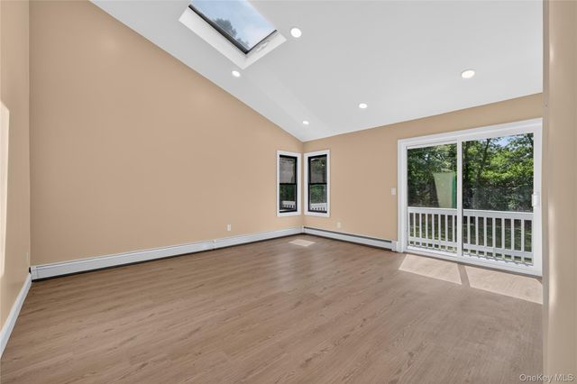 96 Chestnut Street, Mount Sinai, NY 11766