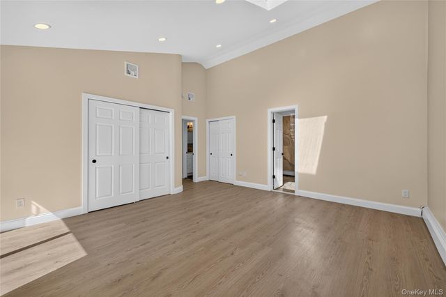 96 Chestnut Street, Mount Sinai, NY 11766