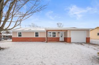 391 W Albany Court, Albany, IN 47320