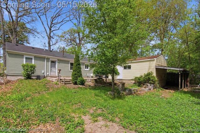 24324 Hebe Avenue, Warren, MI 48091
