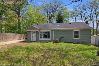 24324 Hebe Avenue, Warren, MI 48091