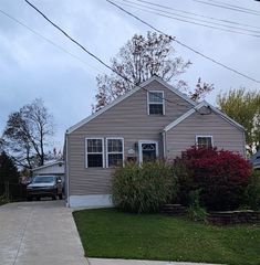 3904 LAKE PLEASANT Road, Erie, PA 16504