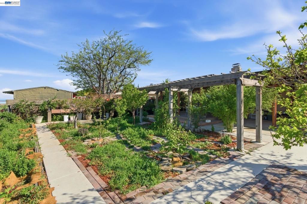 Image 39 of property listing at 2222 Carmel Ct, Pittsburg, CA 94565