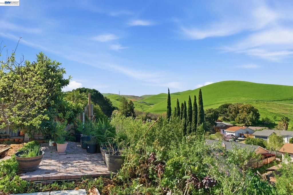 Image 43 of property listing at 2222 Carmel Ct, Pittsburg, CA 94565