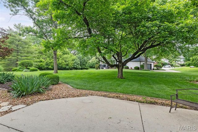 147 Ginger Dale Drive, Glen Carbon, IL 62034