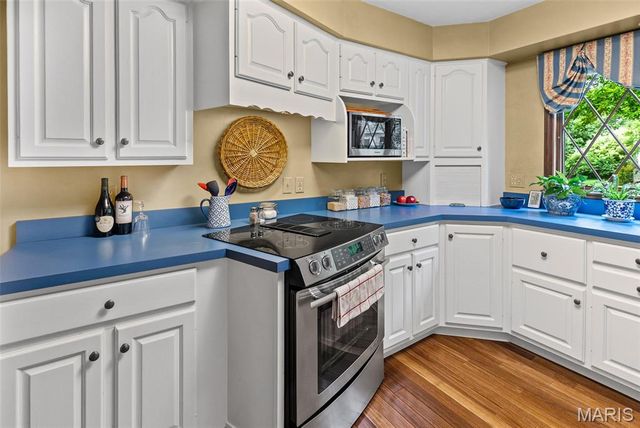 147 Ginger Dale Drive, Glen Carbon, IL 62034