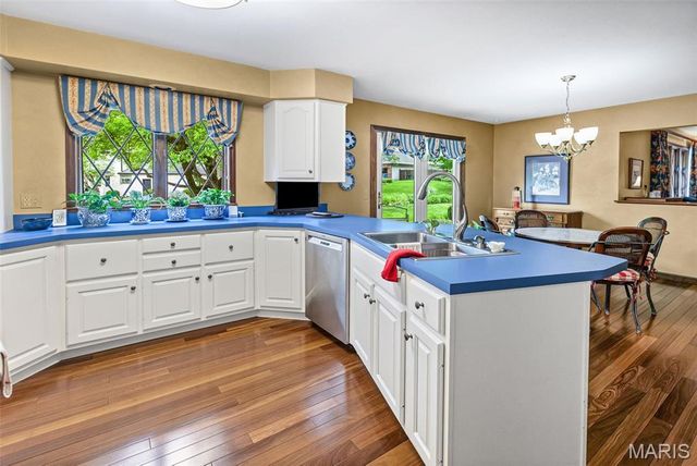 147 Ginger Dale Drive, Glen Carbon, IL 62034