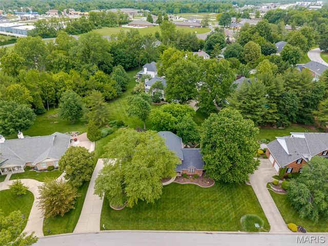 147 Ginger Dale Drive, Glen Carbon, IL 62034