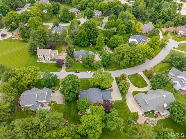 147 Ginger Dale Drive, Glen Carbon, IL 62034