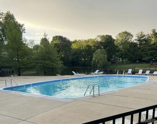 147 Ginger Dale Drive, Glen Carbon, IL 62034