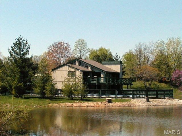 147 Ginger Dale Drive, Glen Carbon, IL 62034