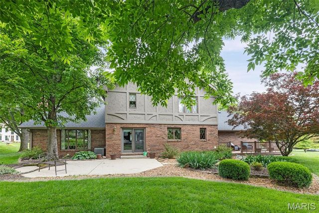 147 Ginger Dale Drive, Glen Carbon, IL 62034