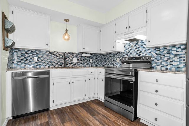 5918 Twin Willows Drive, Arlington, TX 76017
