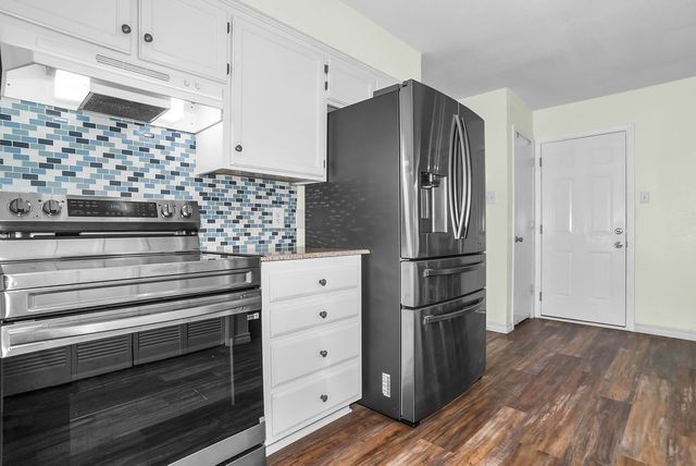 5918 Twin Willows Drive, Arlington, TX 76017