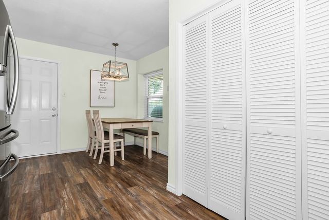 5918 Twin Willows Drive, Arlington, TX 76017
