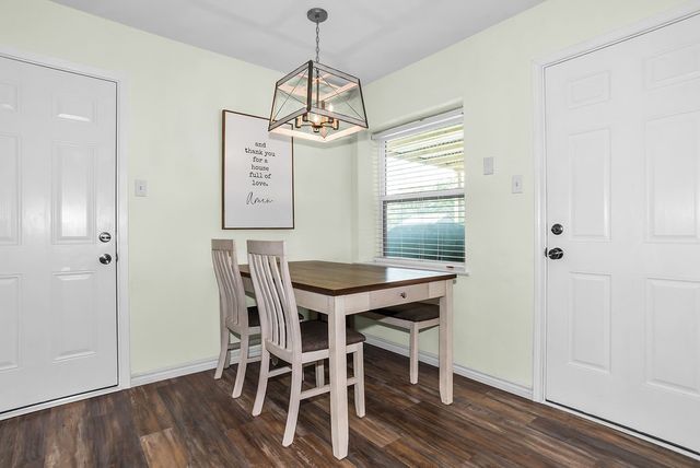 5918 Twin Willows Drive, Arlington, TX 76017