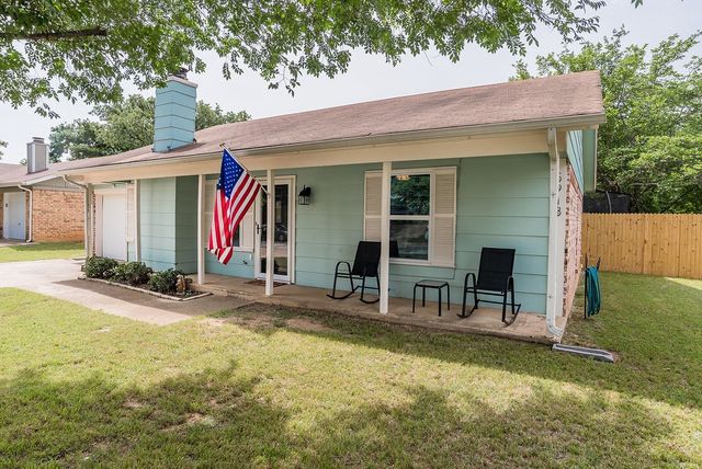 5918 Twin Willows Drive, Arlington, TX 76017