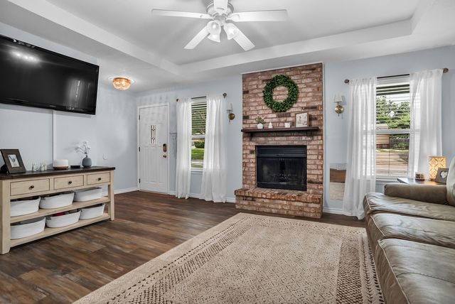 5918 Twin Willows Drive, Arlington, TX 76017