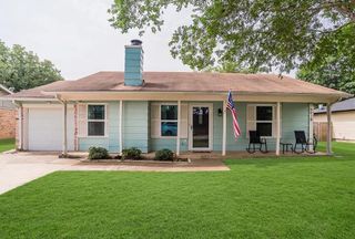 5918 Twin Willows Drive, Arlington, TX 76017