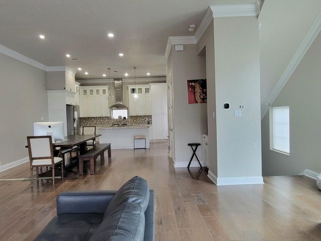 1702 Calumet St, Houston, TX 77004