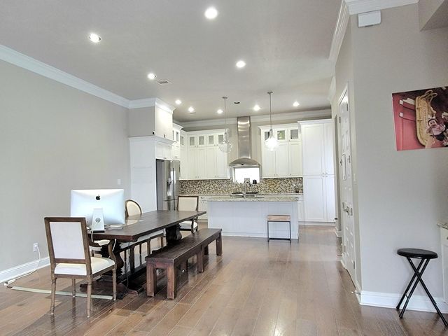 1702 Calumet St, Houston, TX 77004
