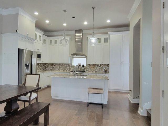 1702 Calumet St, Houston, TX 77004